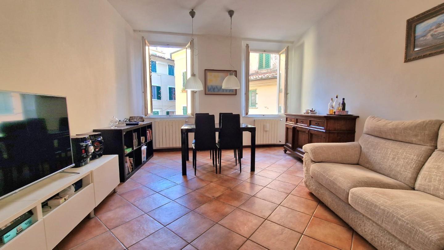 Appartamento in vendita, Carrara centro