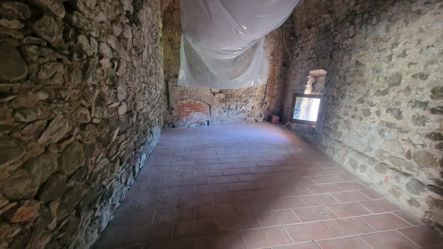 Casa indipendente con giardino, Fivizzano soliera
