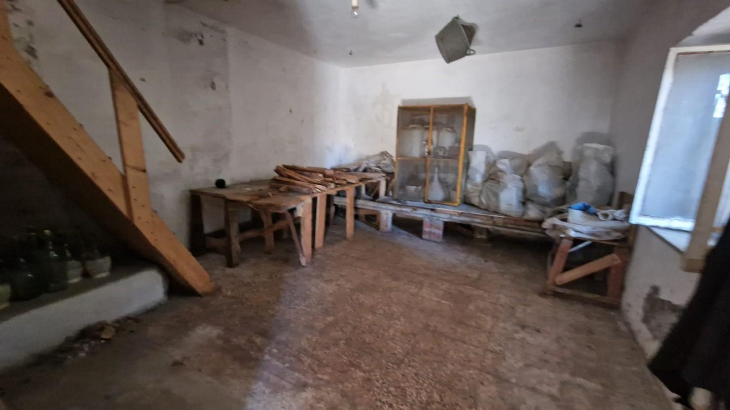 Casa indipendente da ristrutturare, Fivizzano agnino