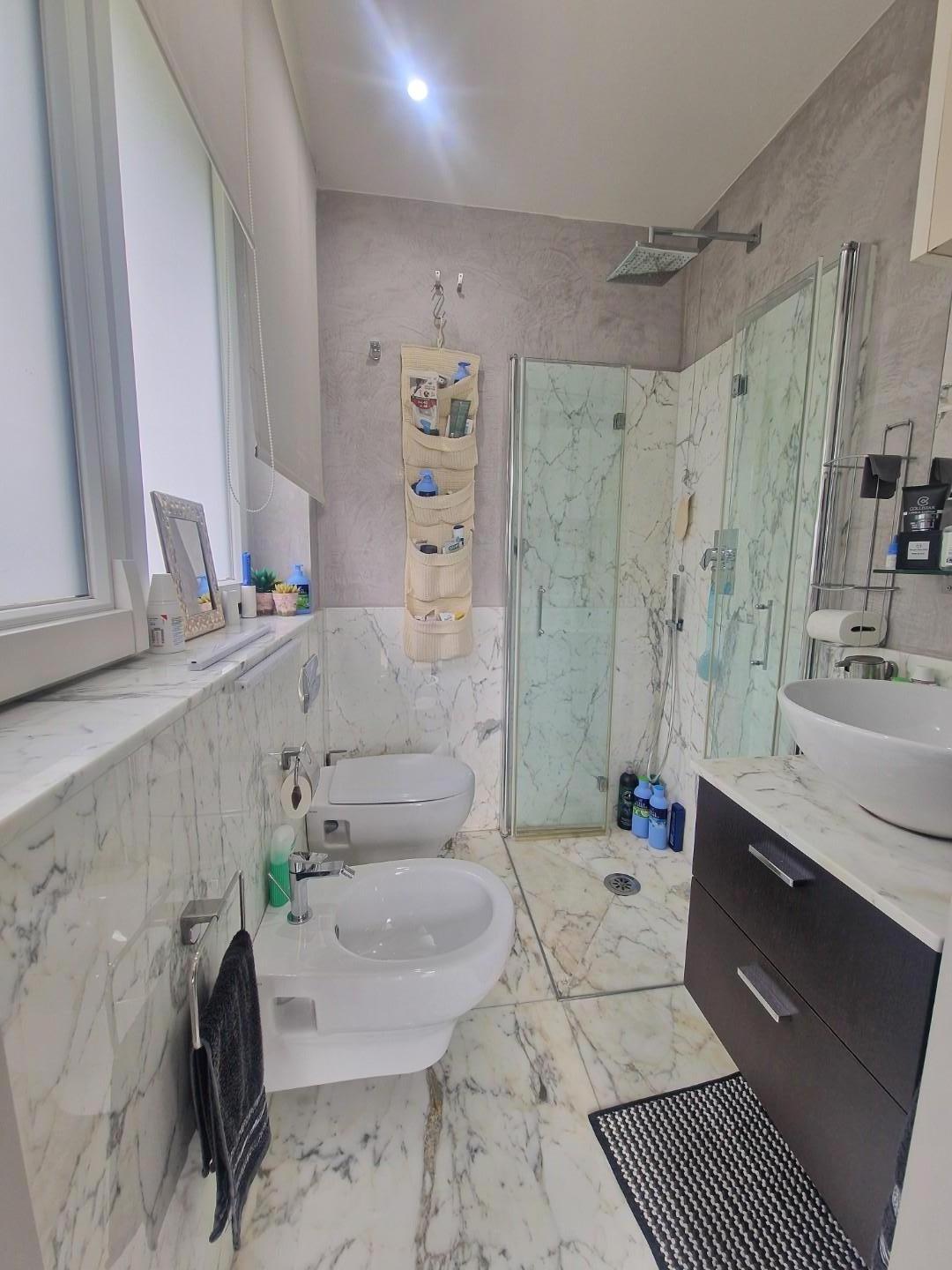 Attico con terrazzi, Carrara fabbrica