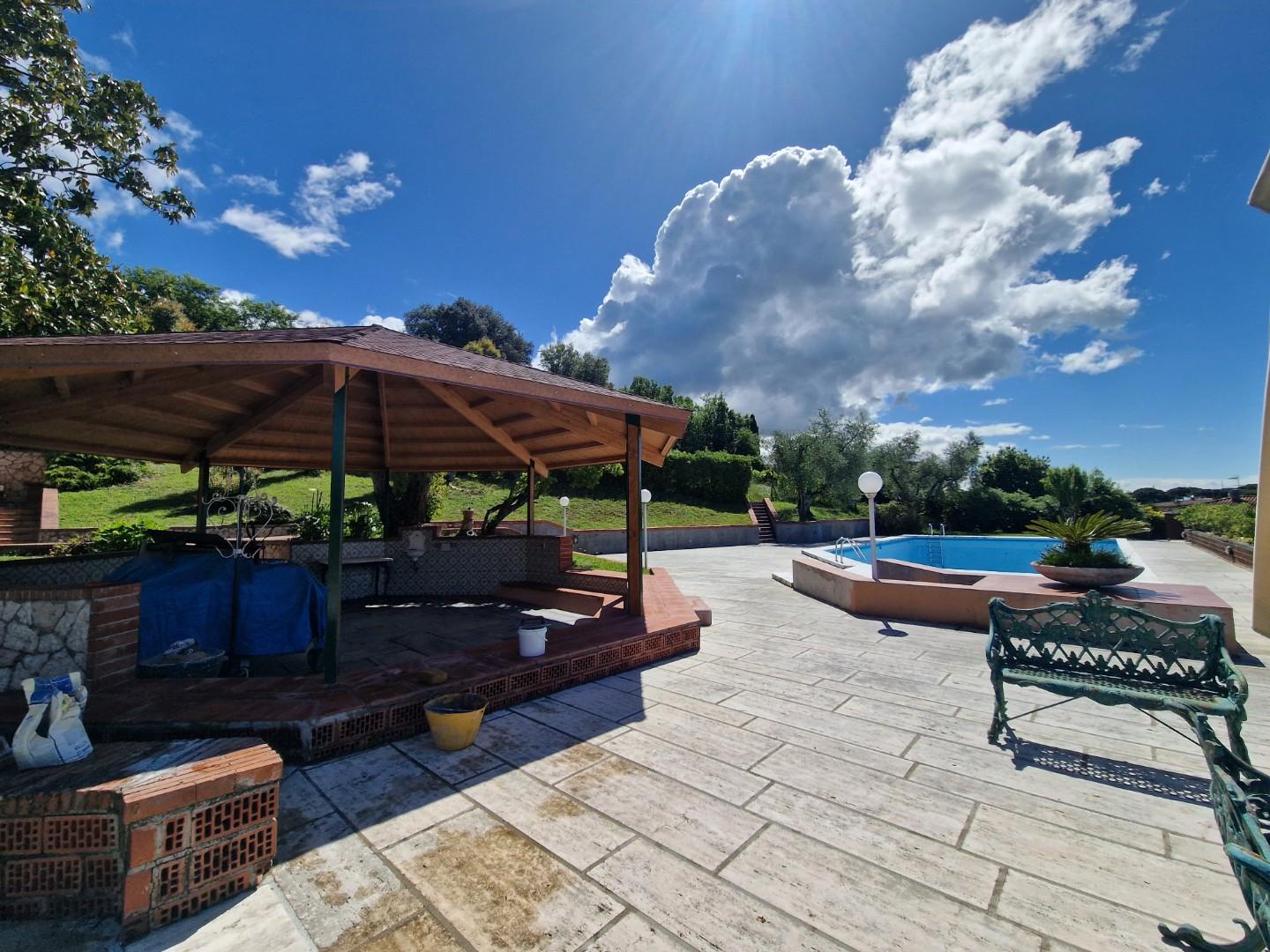 Villa in vendita, Carrara fossone