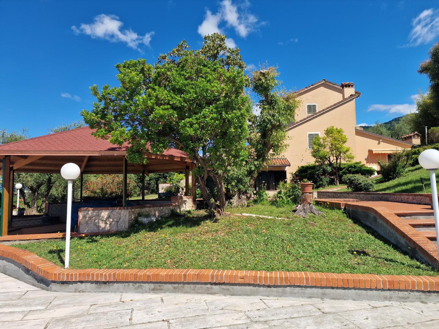 Villa in vendita, Carrara fossone