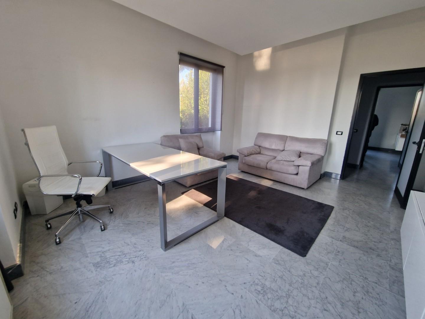 Ufficio in affitto, Carrara avenza