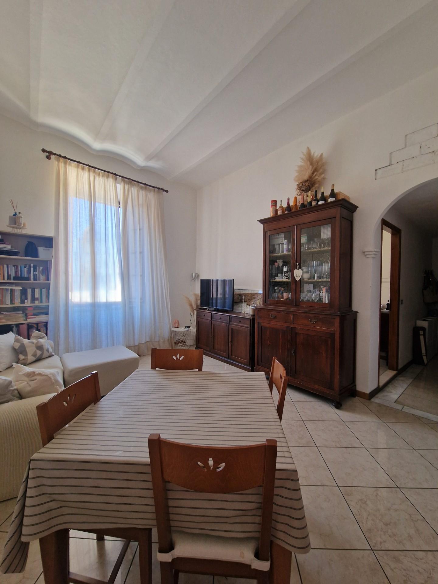 Trilocale vista mare, Carrara centro