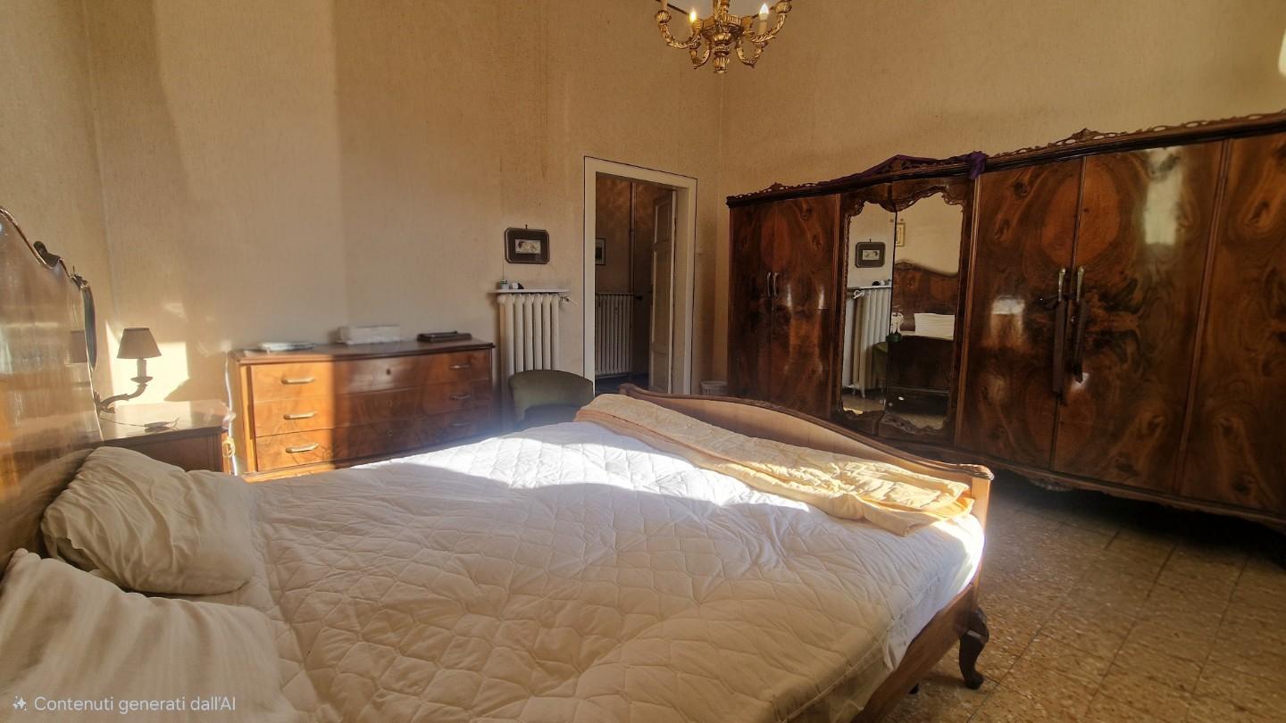 Appartamento da ristrutturare, Carrara centro