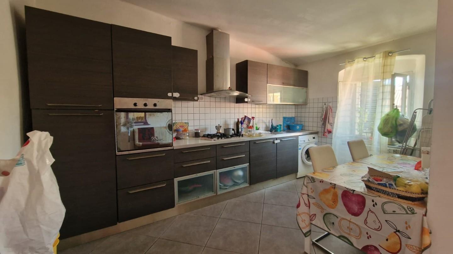 Trilocale in vendita, Carrara centro