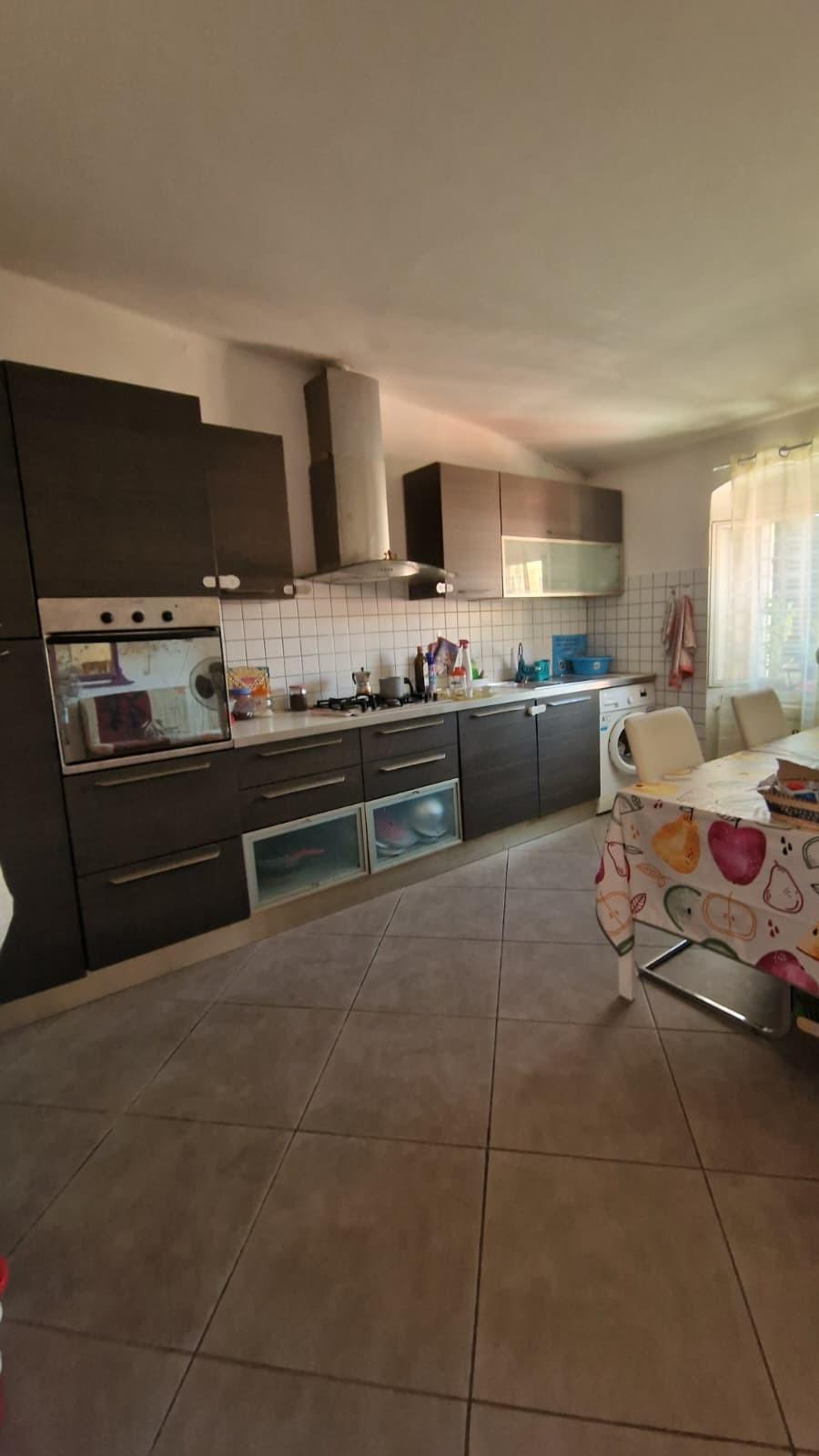 Trilocale in vendita, Carrara centro