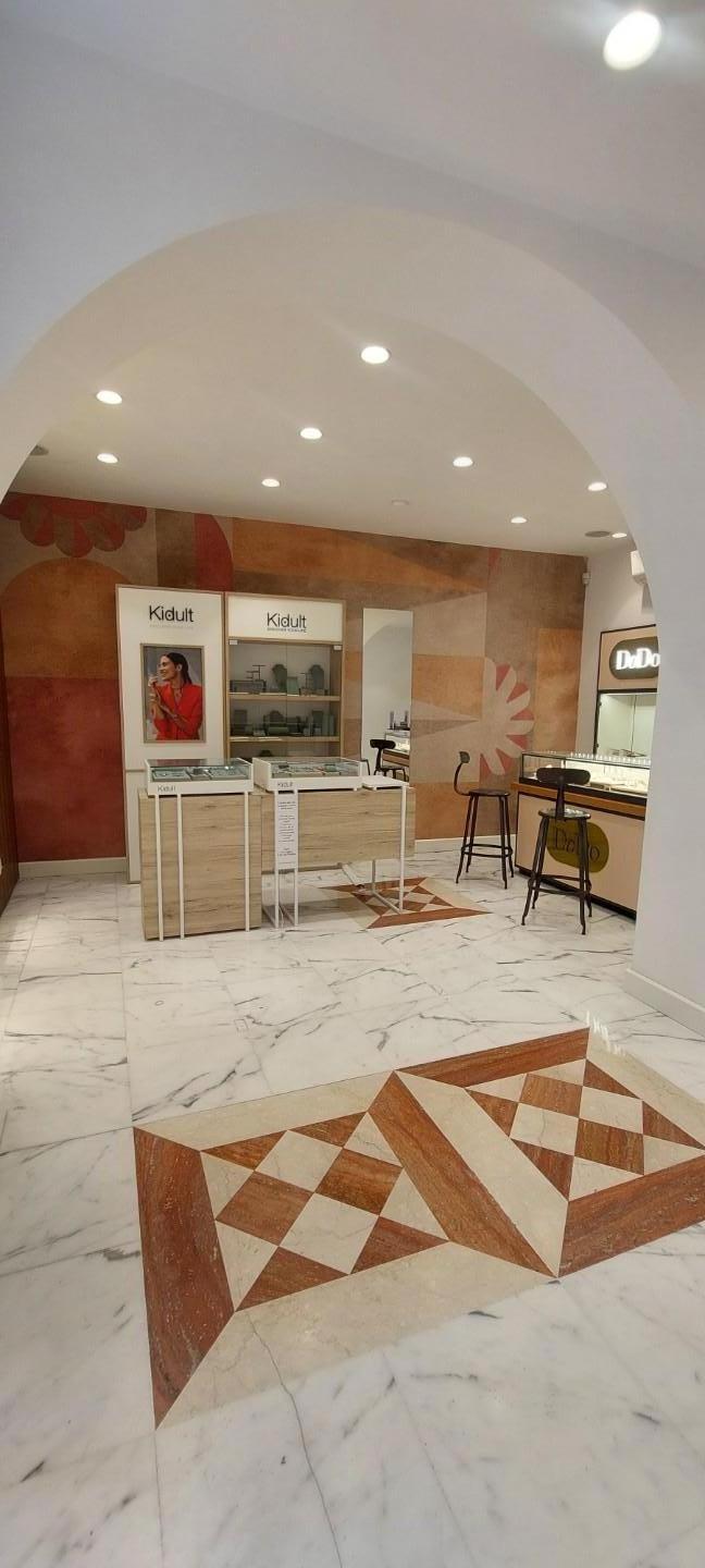 Negozio in affitto, Carrara centro