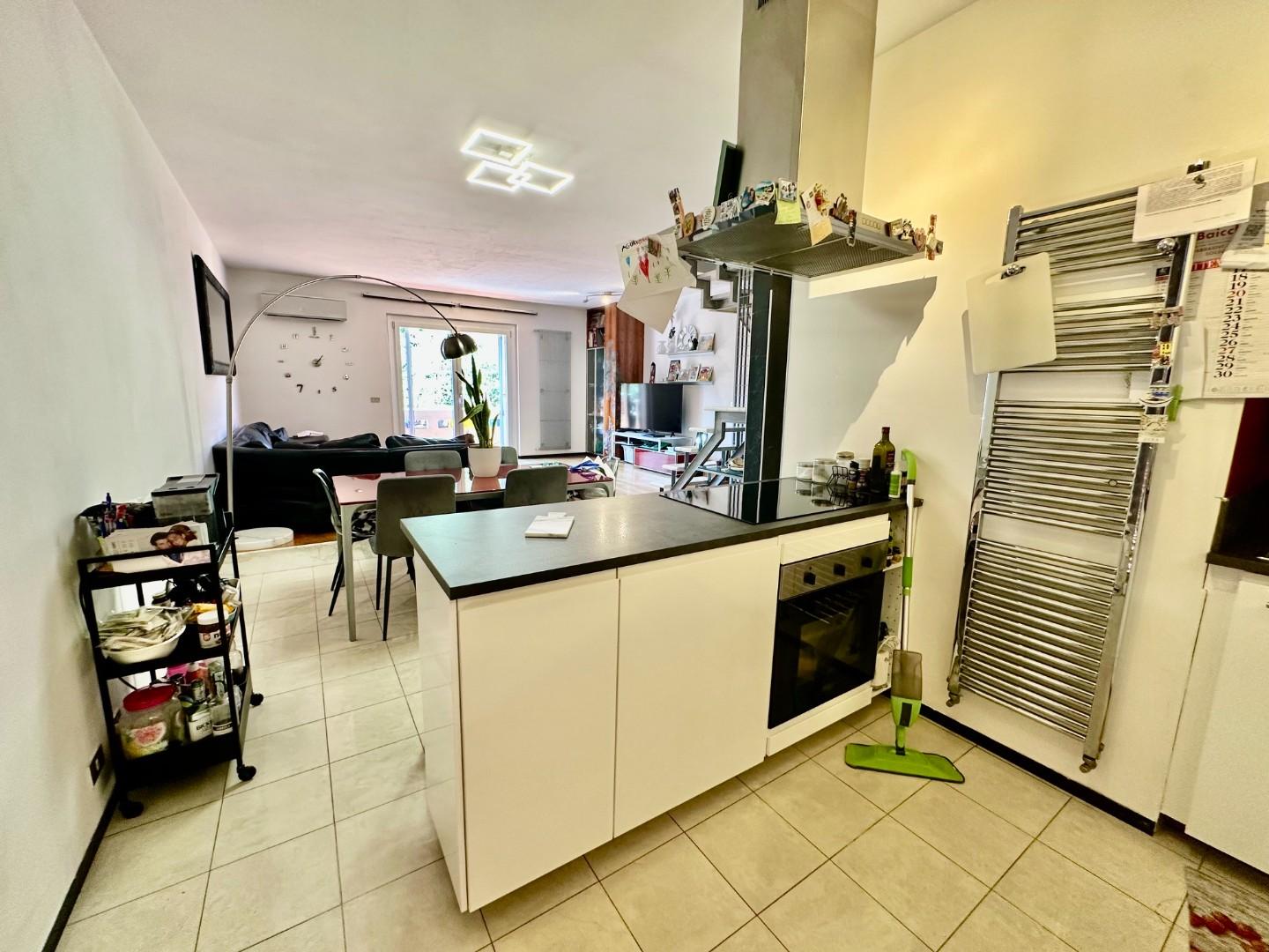 Casa indipendente con giardino, Carrara avenza