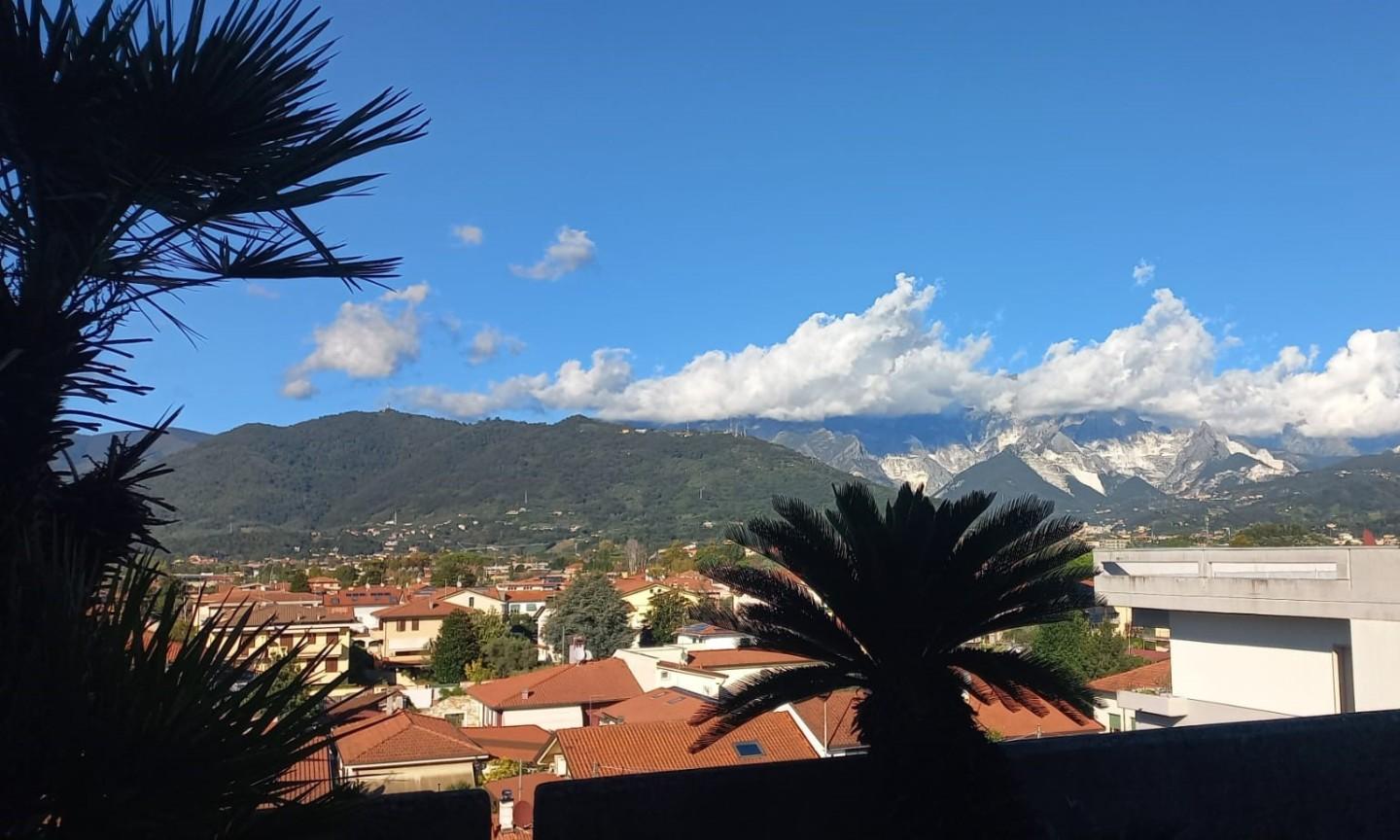 Attico in vendita, Carrara marina di