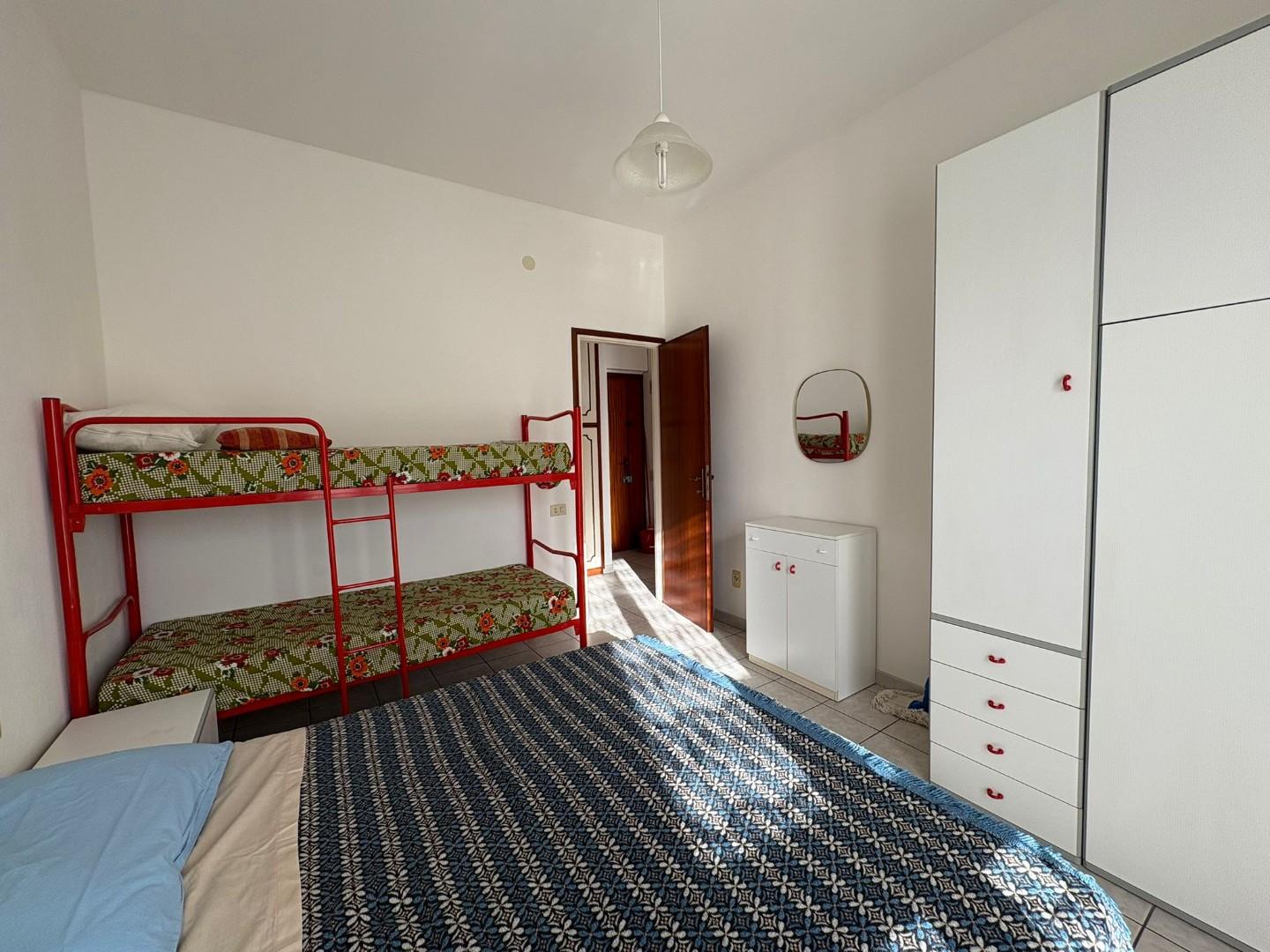 Bilocale con terrazzo, Massa partaccia