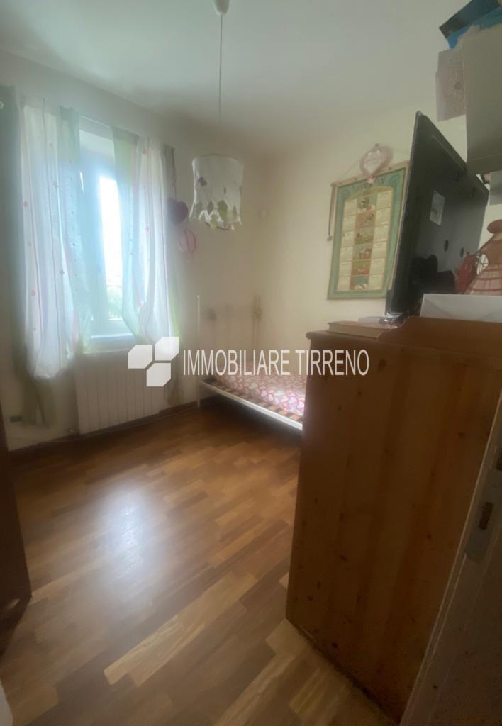 Quadrilocale con terrazzo, Massa zecca