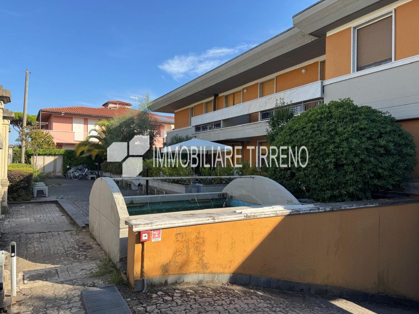 Trilocale con terrazzi, Massa marina di
