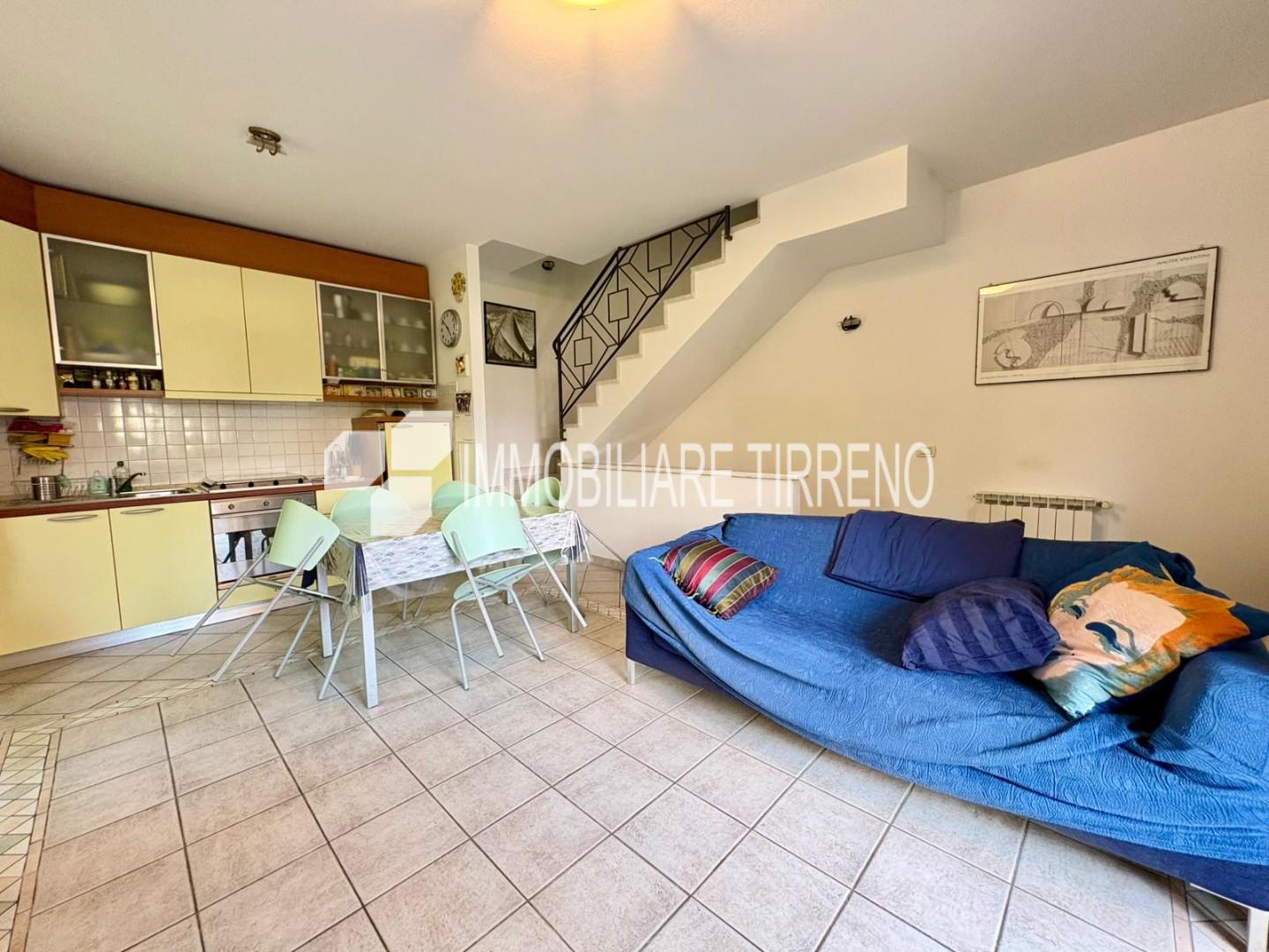 Villa in vendita, Massa marina di
