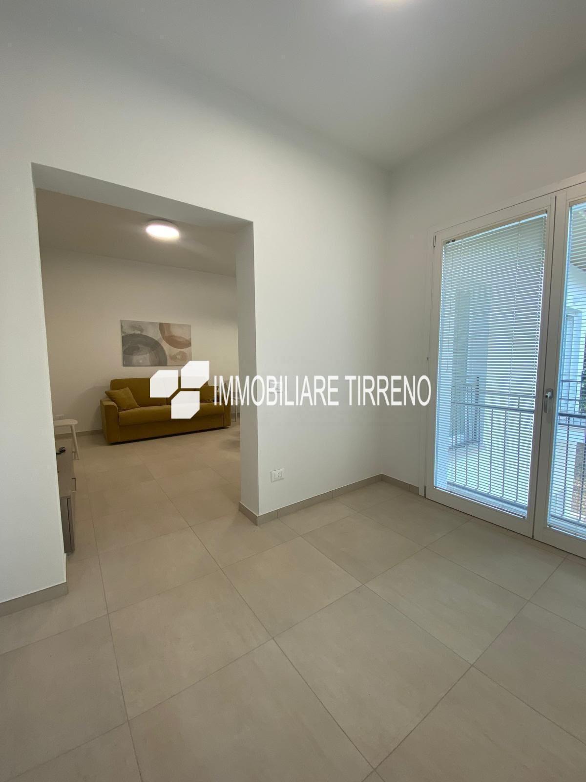 Trilocale in vendita, Massa marina di
