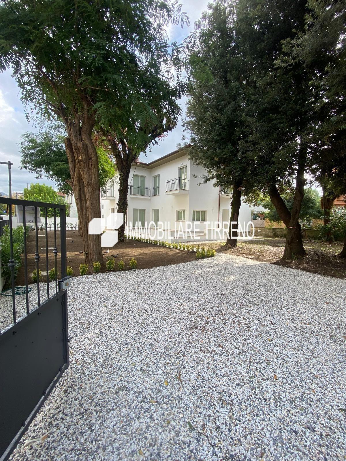 Trilocale in vendita, Massa marina di
