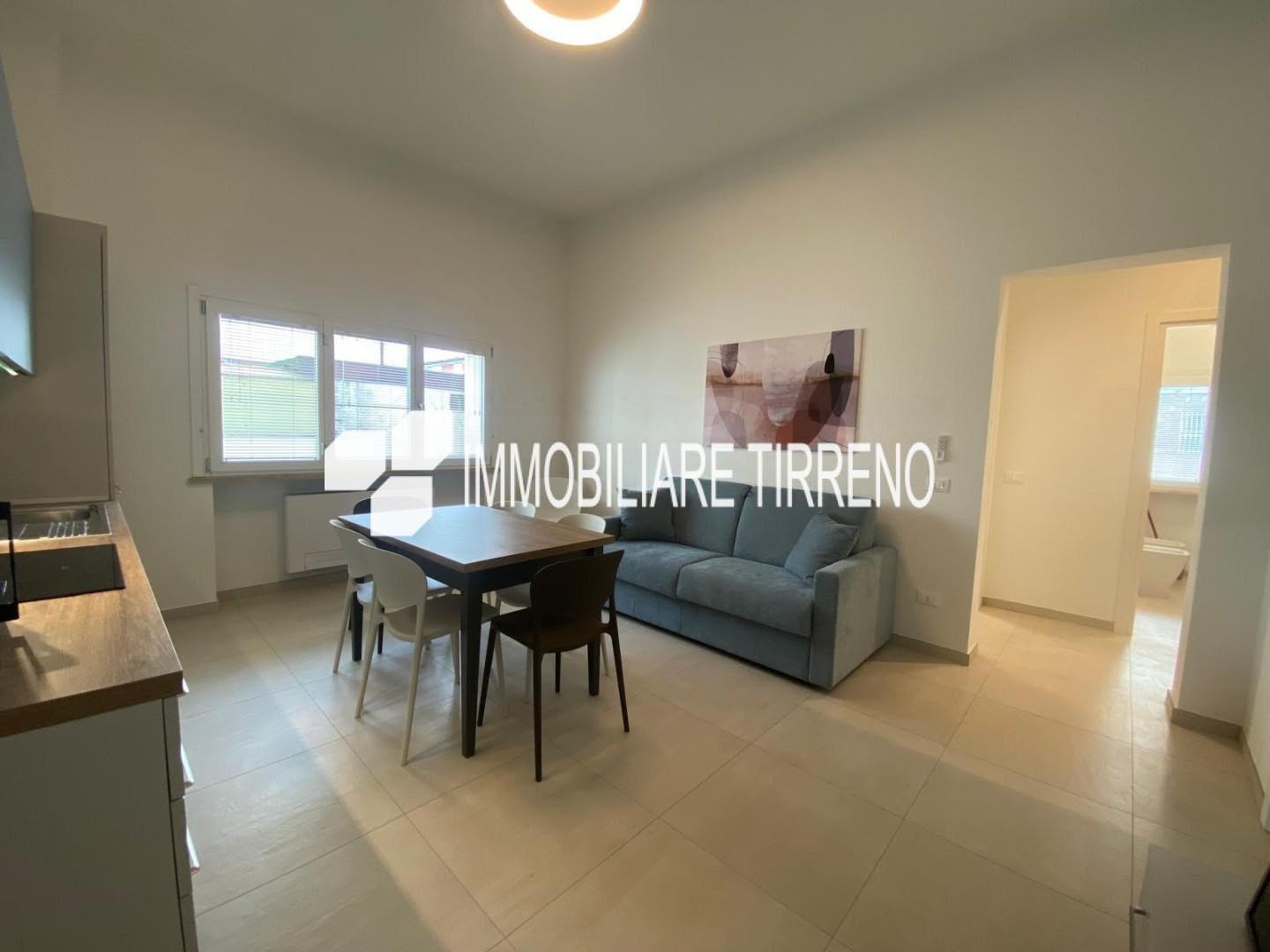 Trilocale in vendita, Massa marina di