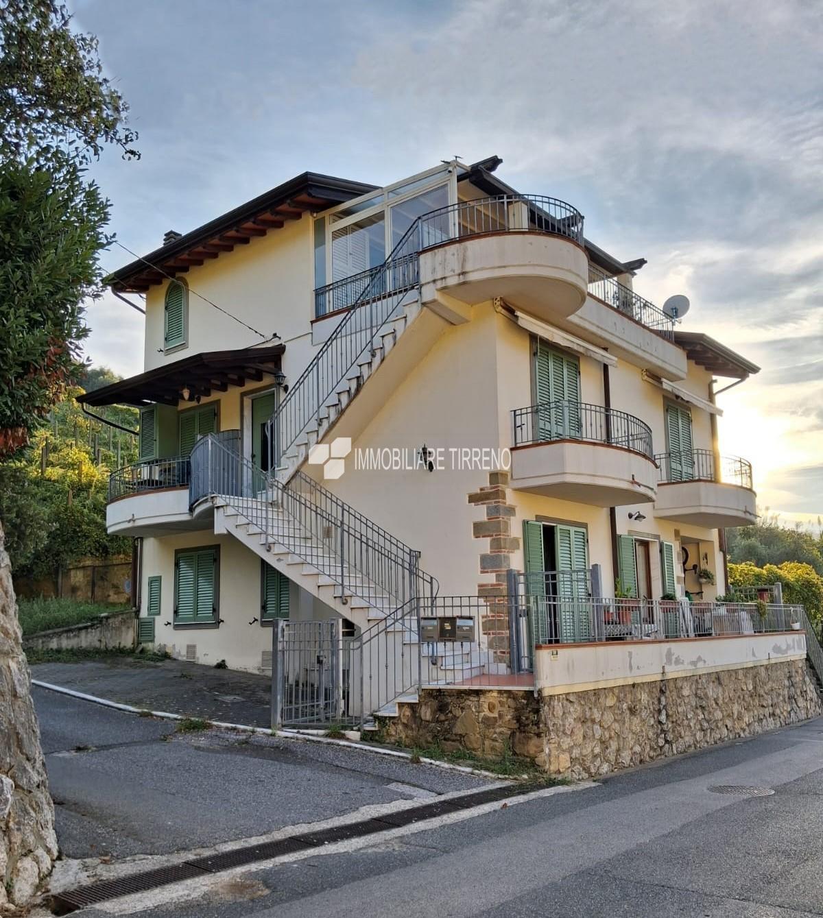 Quadrilocale in vendita a Massa