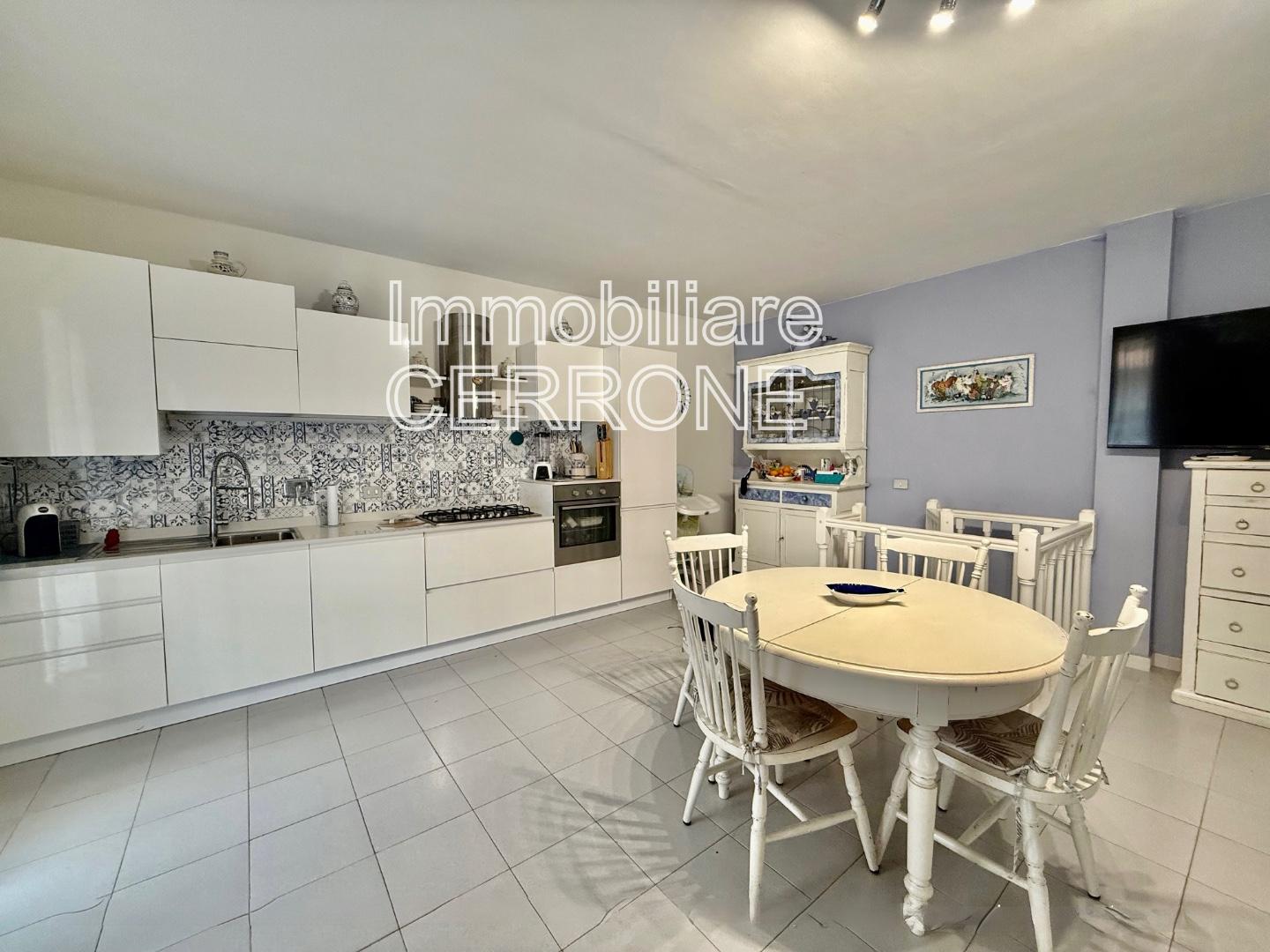 Quadrilocale con terrazzi, Cecina marina