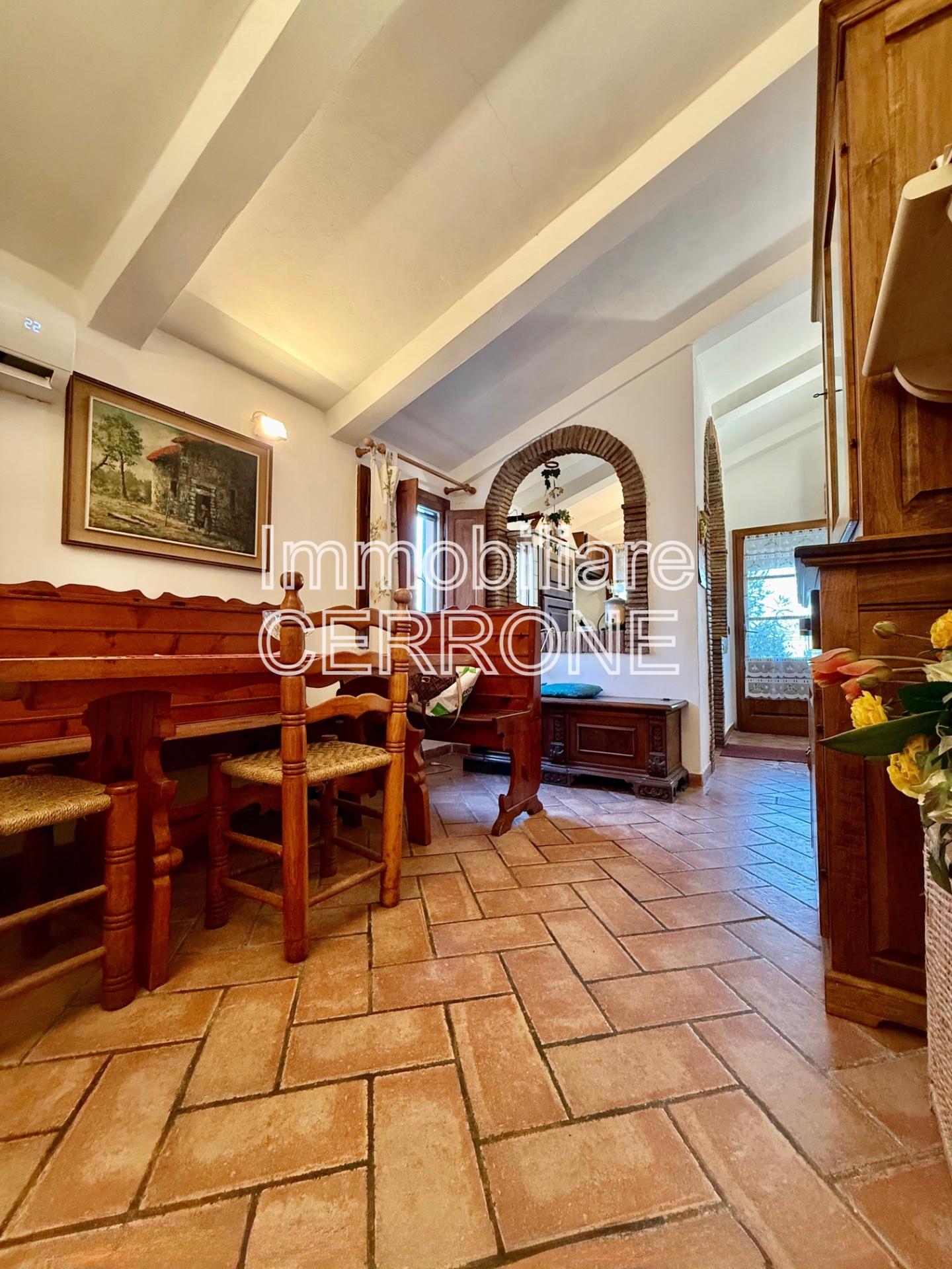 Trilocale con giardino, Cecina collemezzano alto