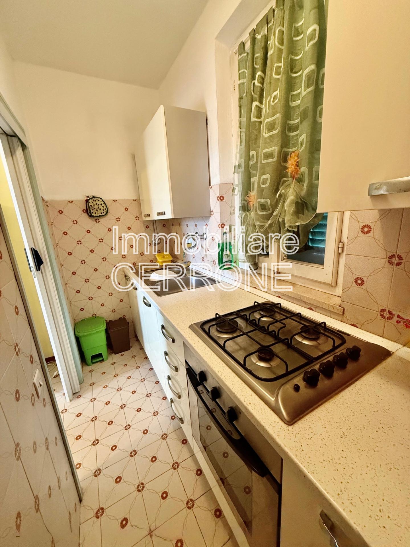 Trilocale con giardino, Cecina marina