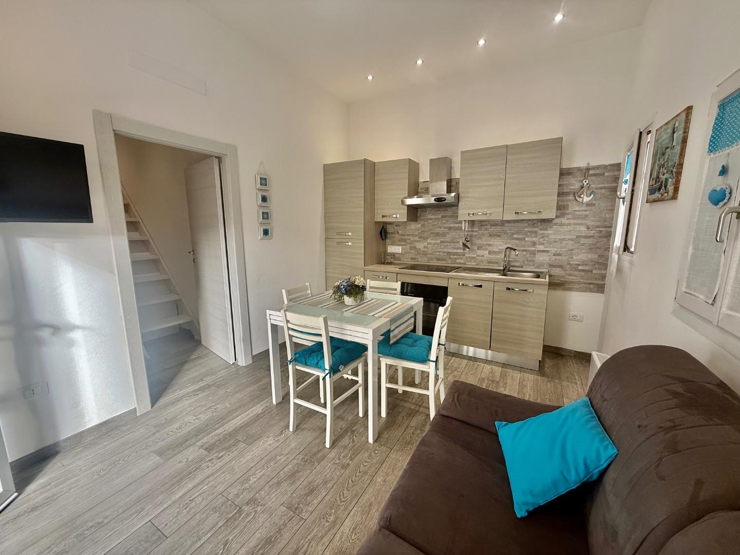 Bilocale arredato in affitto, Cecina marina