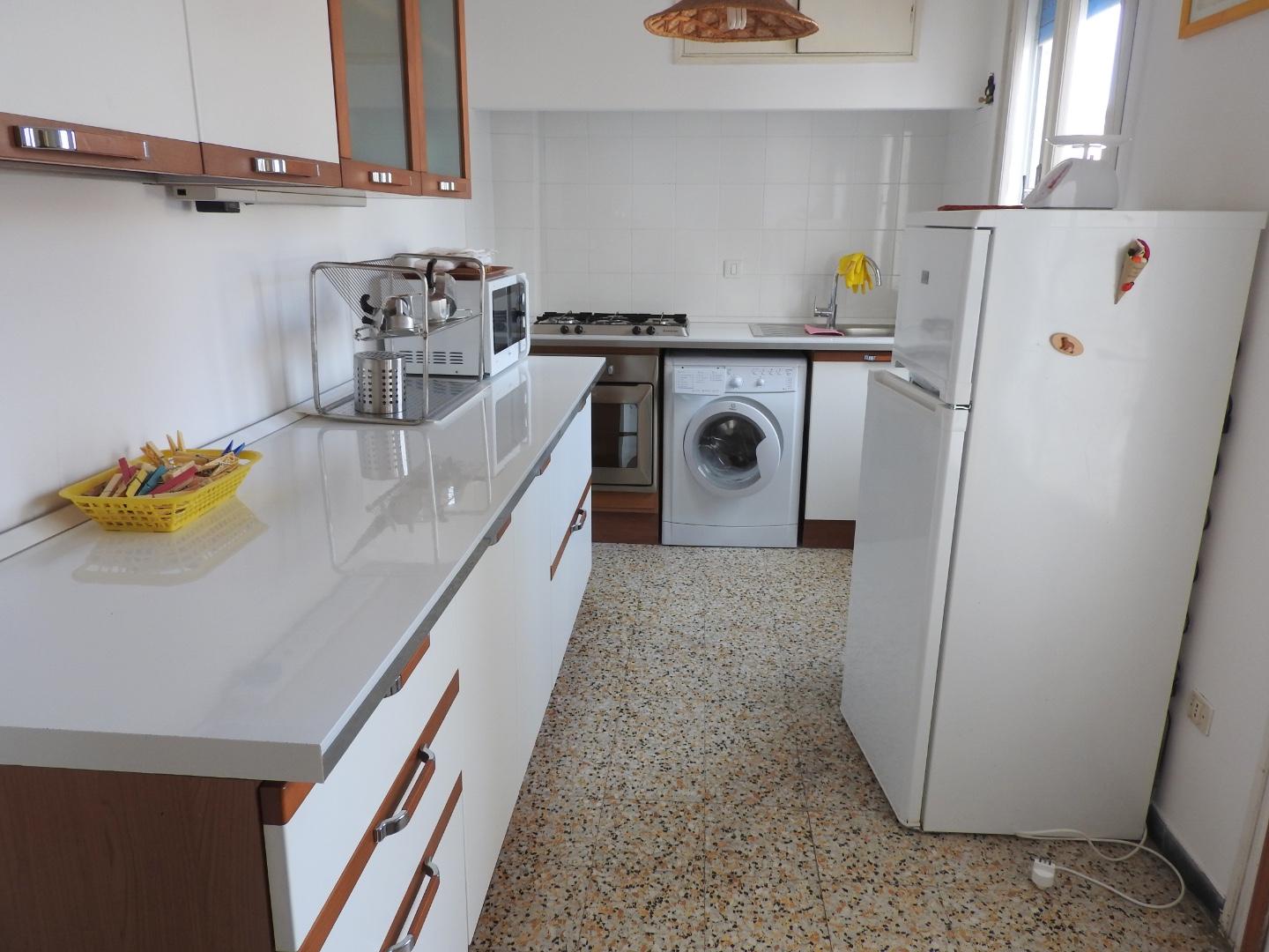 Bilocale arredato in affitto, Cecina marina