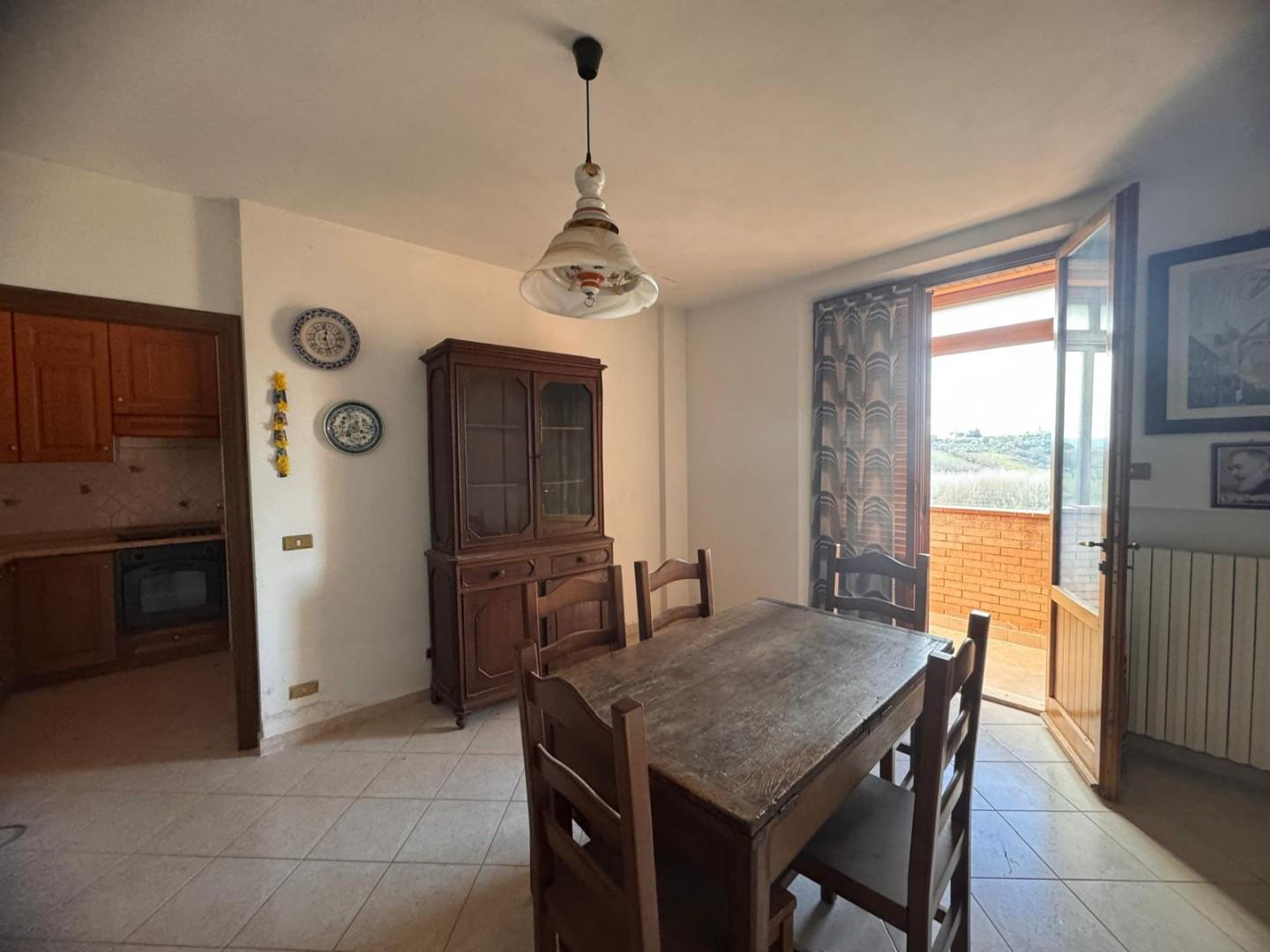 Villa Bifamiliare con giardino, Siena certosa