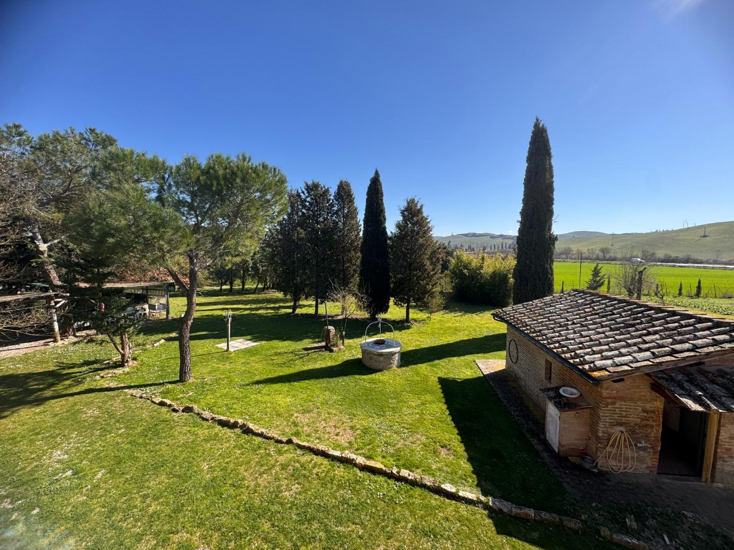 Villa con giardino, Asciano santa caterina vescona