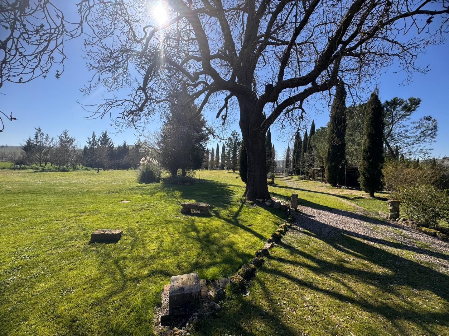 Villa con giardino, Asciano santa caterina vescona