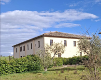 Casa indipendente con giardino, Siena salteano