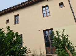 Casa indipendente con giardino, Siena salteano