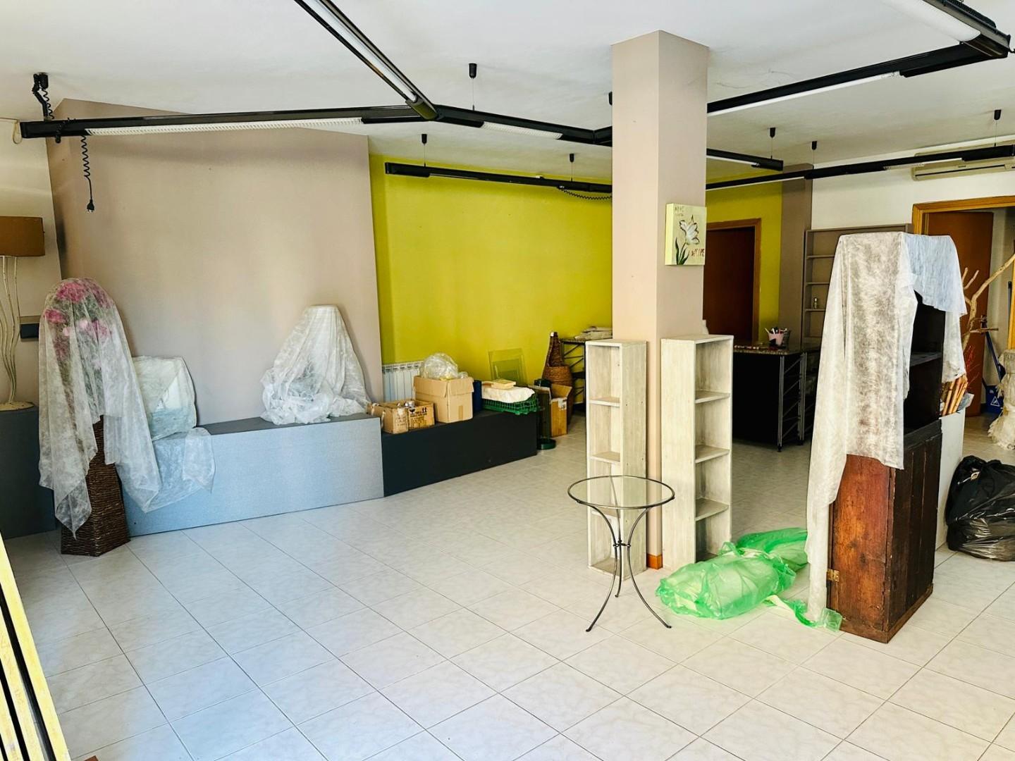 Locale commerciale in vendita, Siena taverne d'arbia