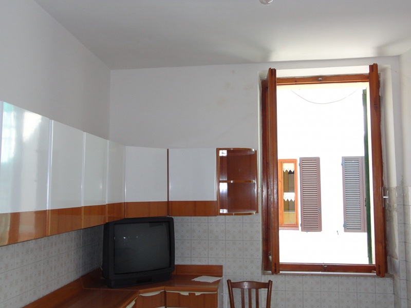 Trilocale da ristrutturare a Asciano