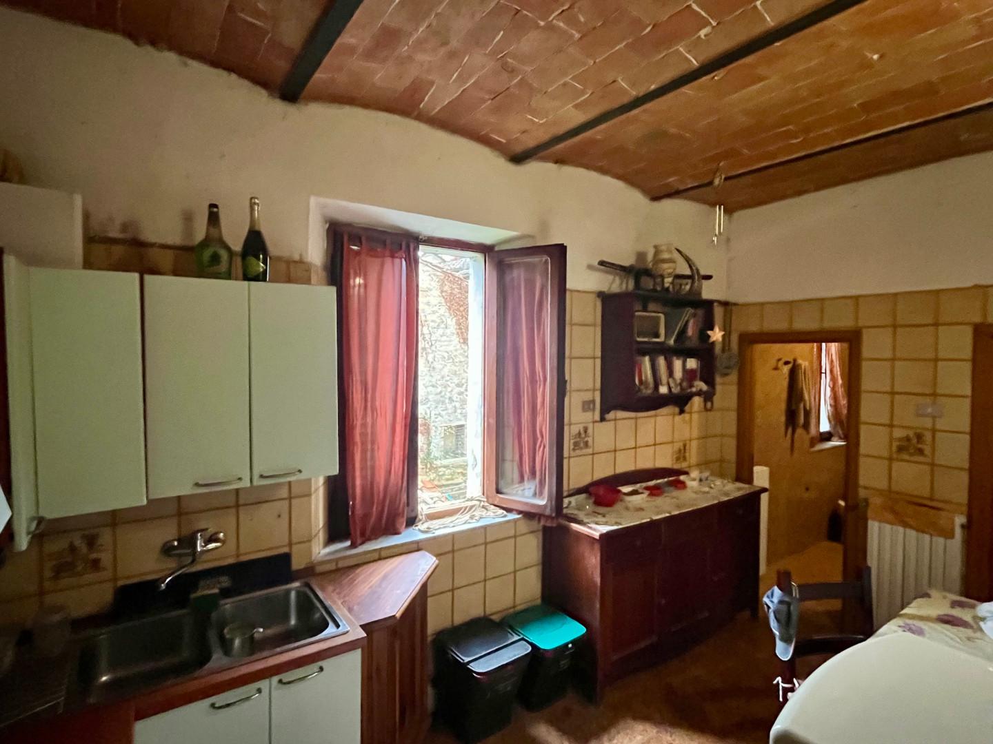 Quadrilocale in vendita a Asciano