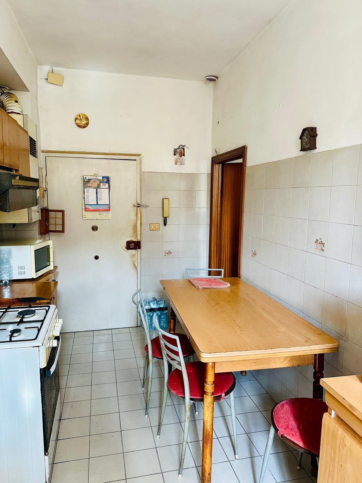 Trilocale da ristrutturare a Monteroni d'Arbia