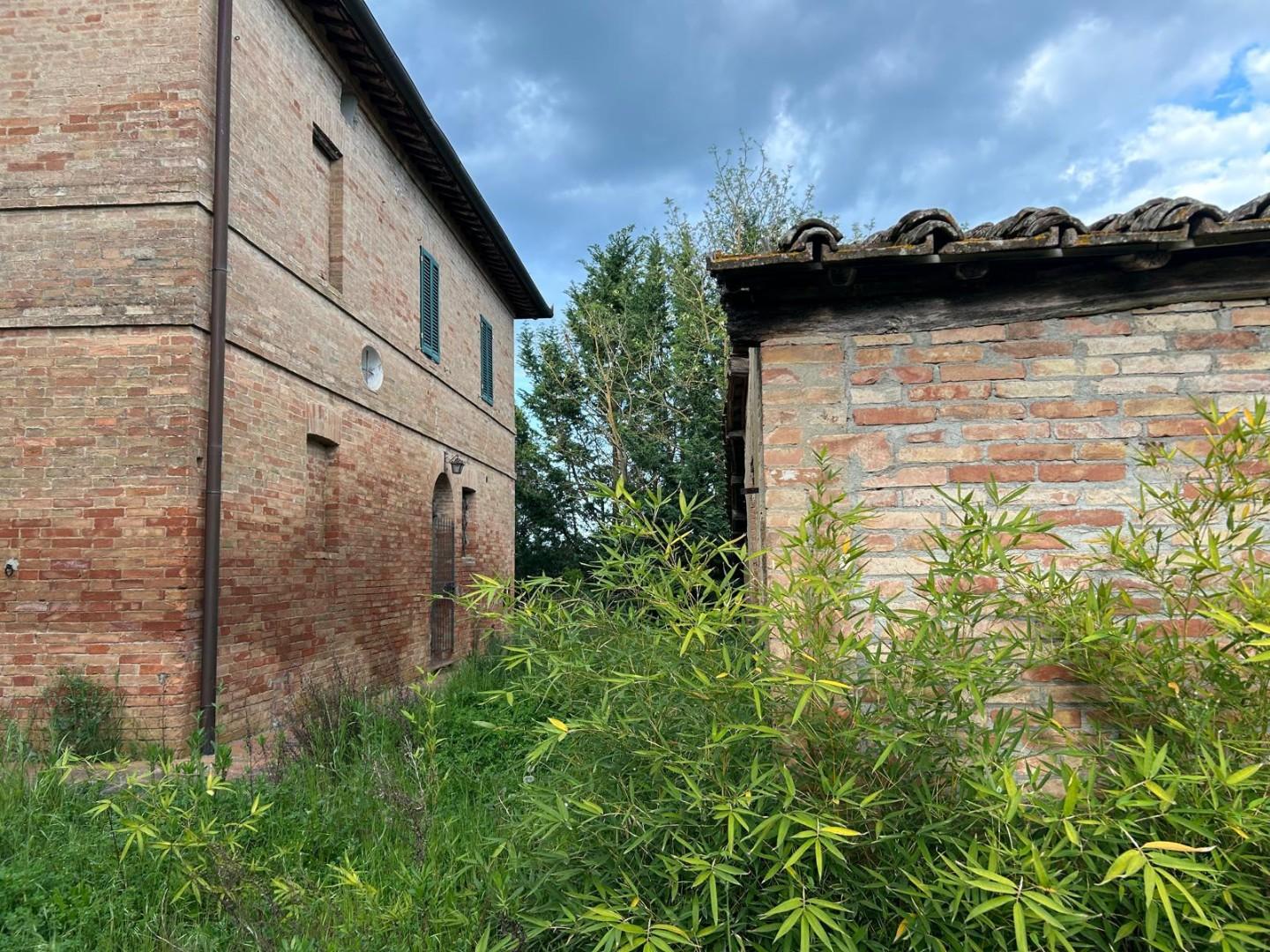 Rustico da ristrutturare a Siena