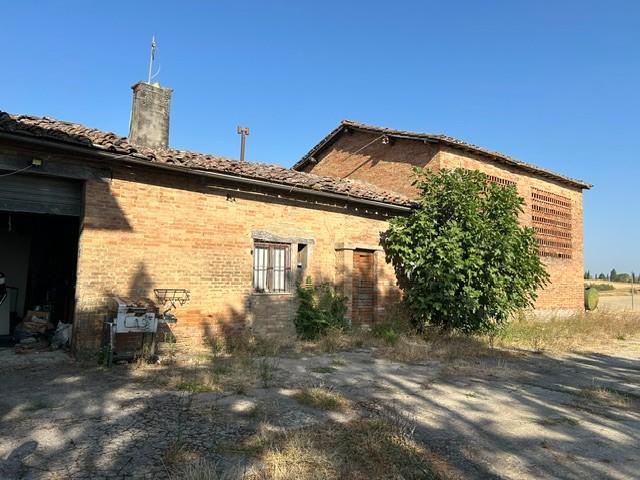 Stabile/Palazzo da ristrutturare a Siena