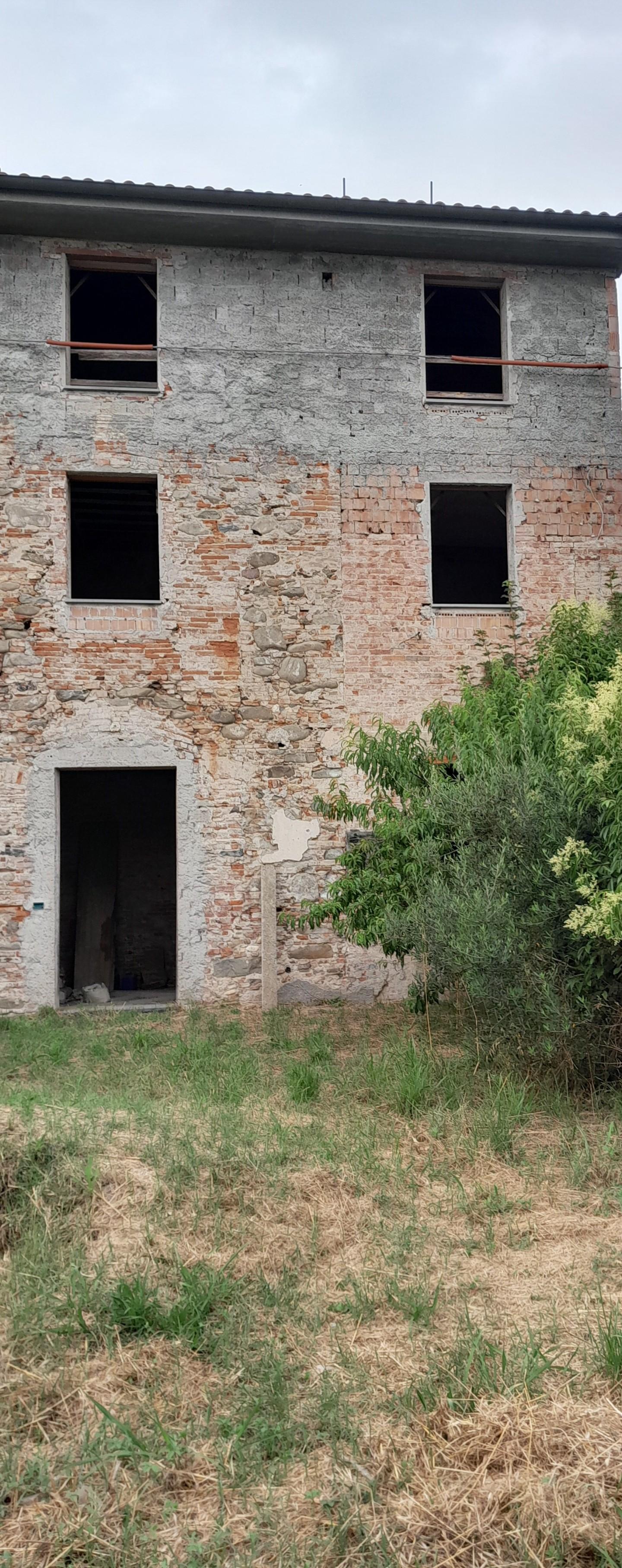 Casa indipendente con giardino, Castelfranco di Sotto orentano