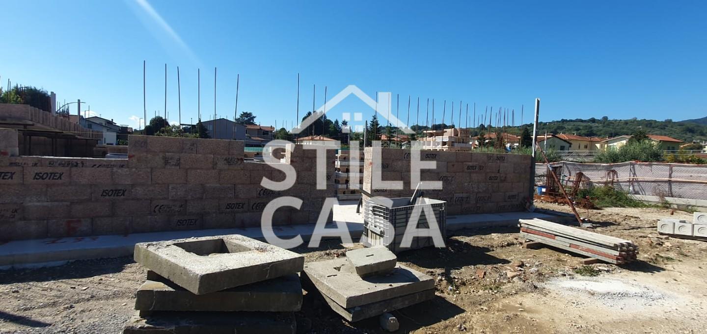 Trilocale con giardino, Pescia collodi