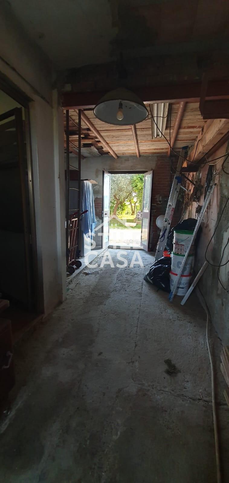 Casa indipendente con giardino, Pescia castellare