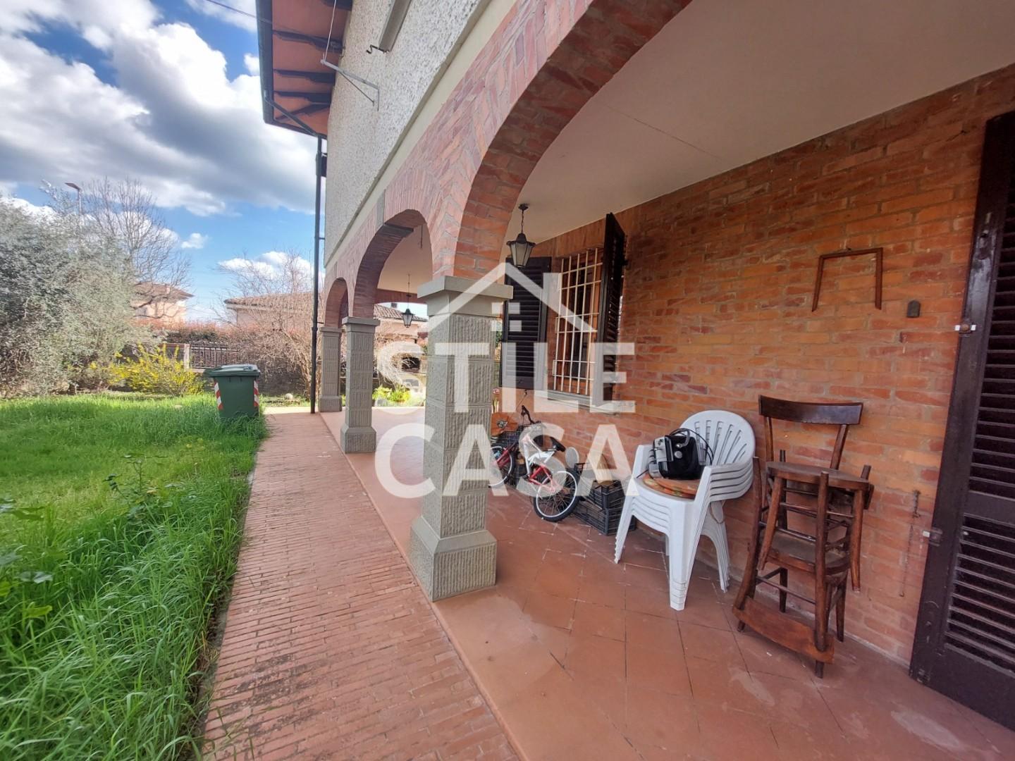 Quadrilocale con giardino, Altopascio marginone