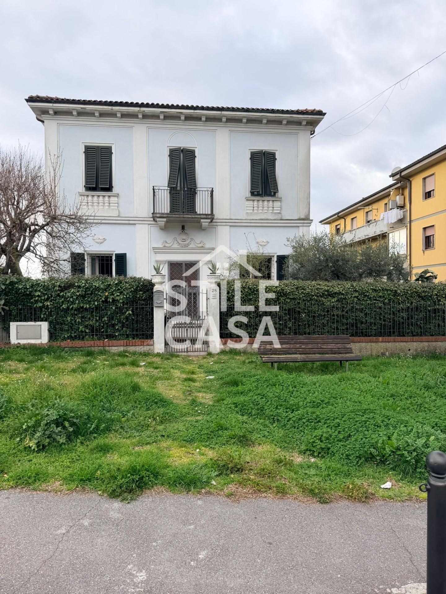 Casa indipendente con giardino a Altopascio