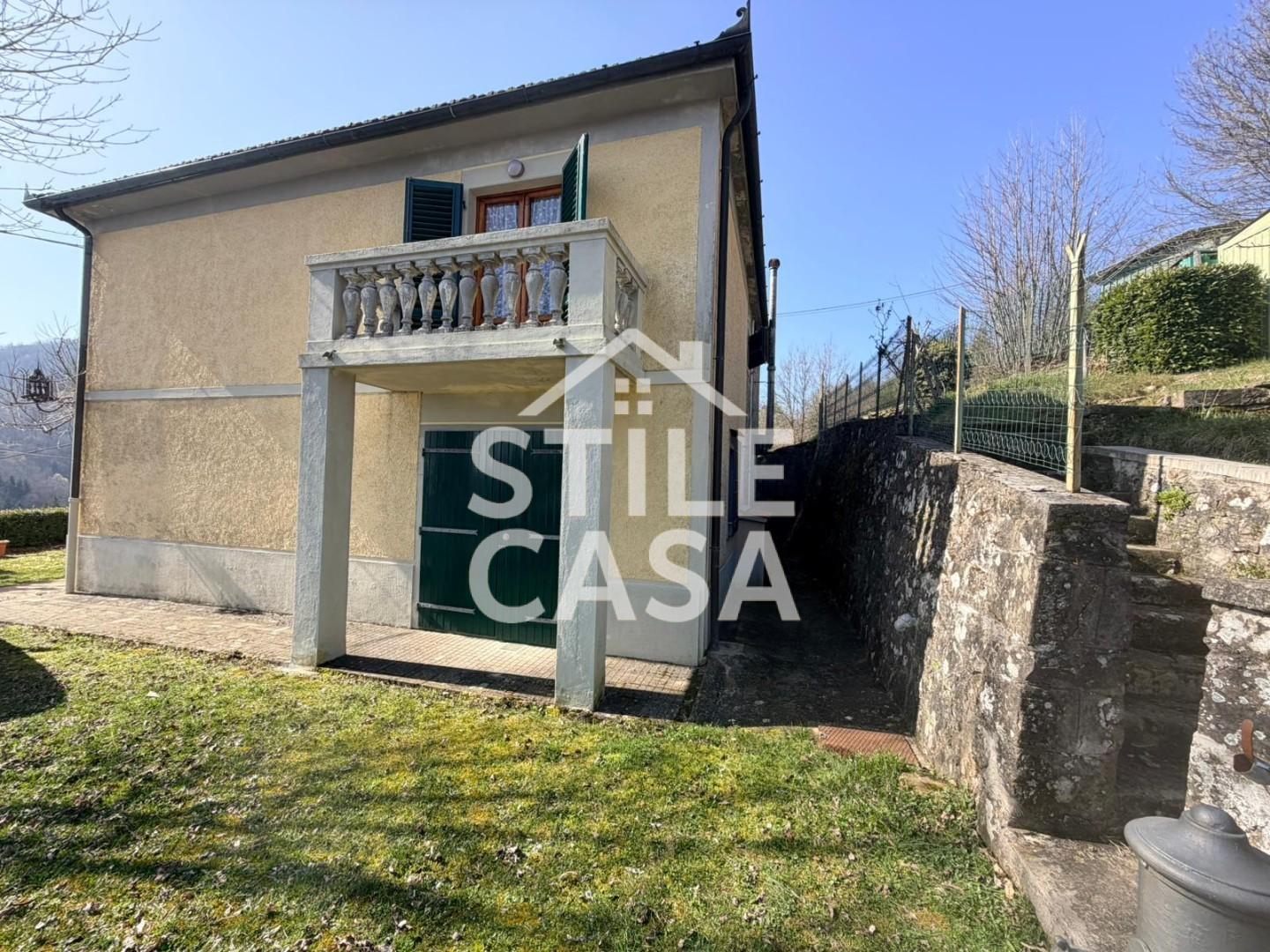 Casa indipendente con giardino, Pistoia cassarese