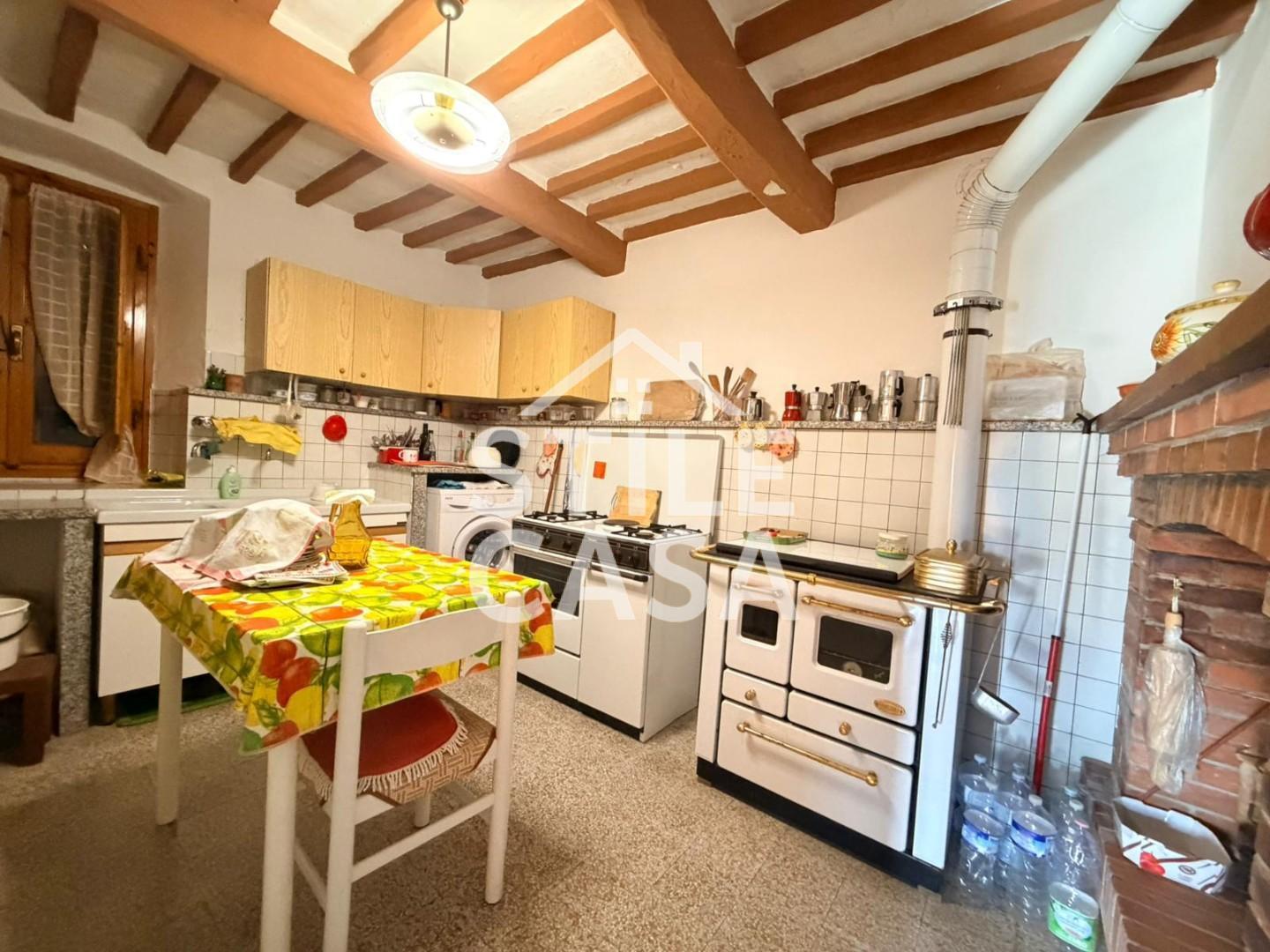 Casa indipendente con giardino, Pistoia cassarese