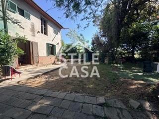 Quadrilocale con giardino a Chiesina Uzzanese