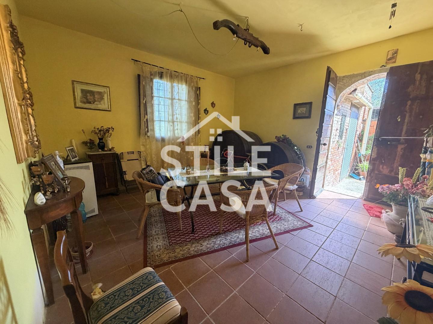 Casa indipendente con giardino, Altopascio ponte alla ciliegia