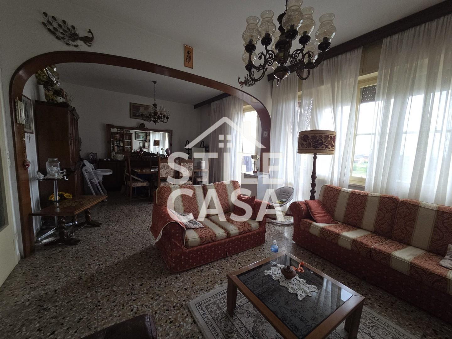 Quadrilocale con terrazzo a Porcari