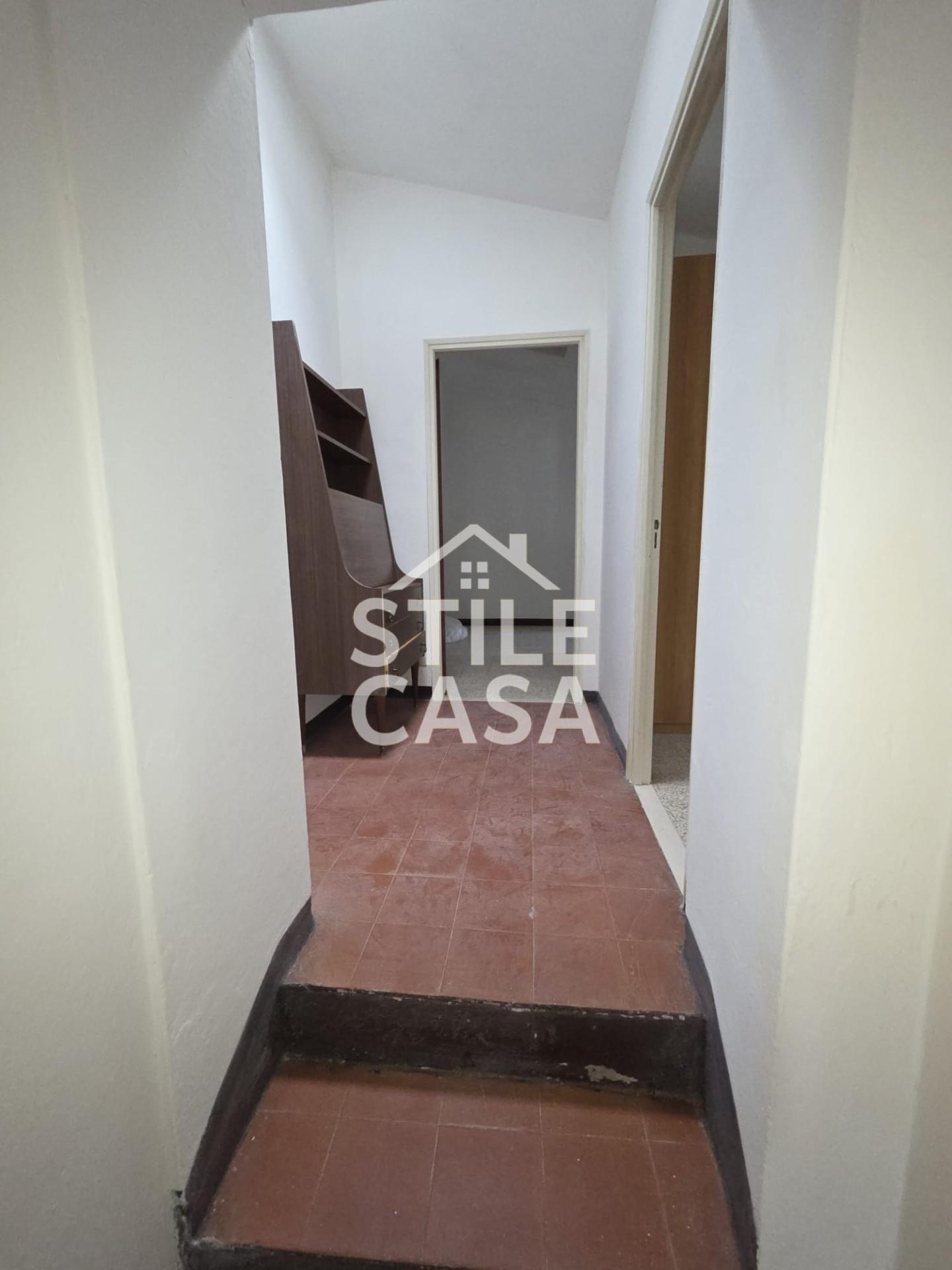 Attico con terrazzo, Lucca sesto di moriano