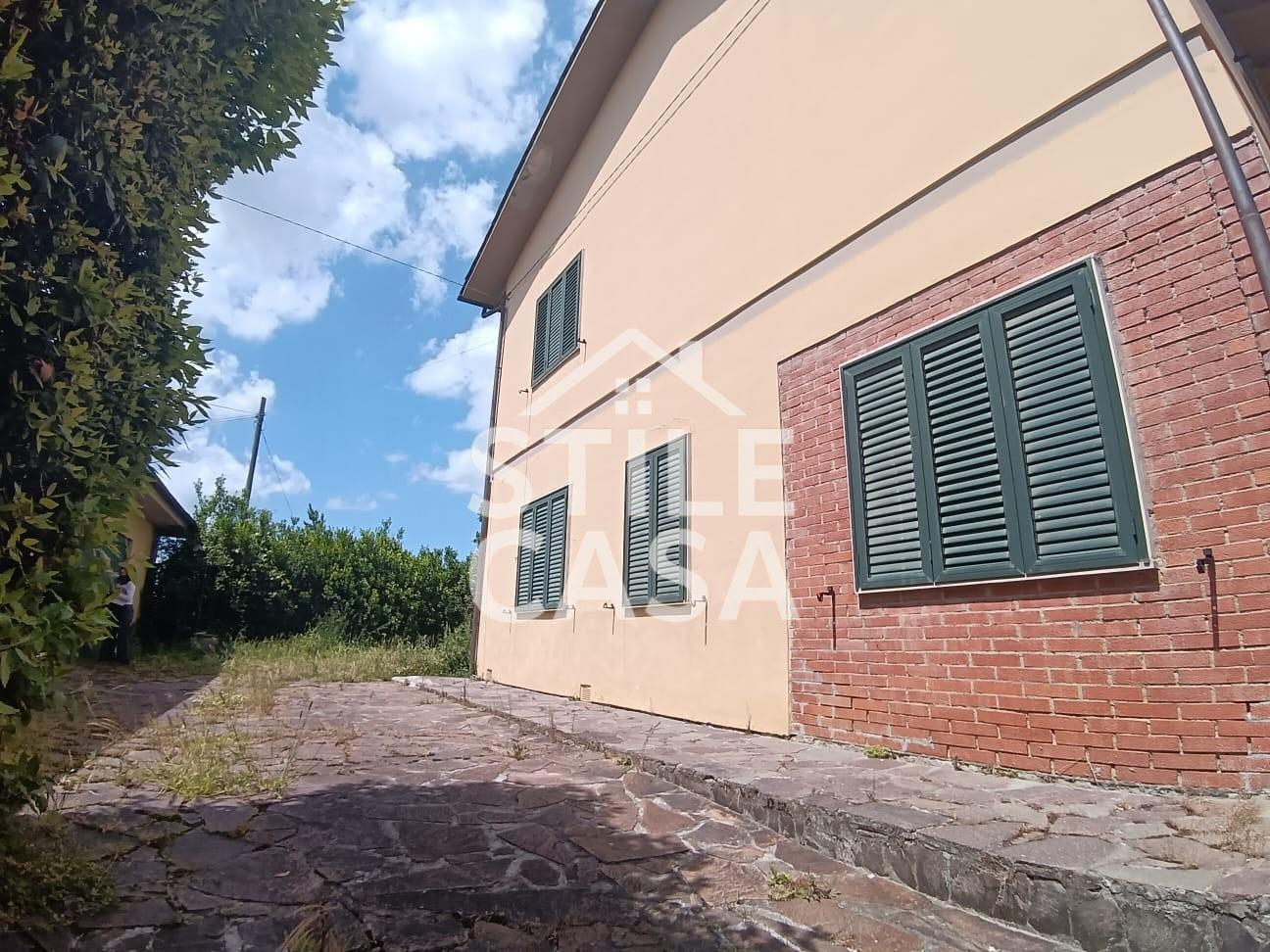 Casa indipendente con giardino a Altopascio